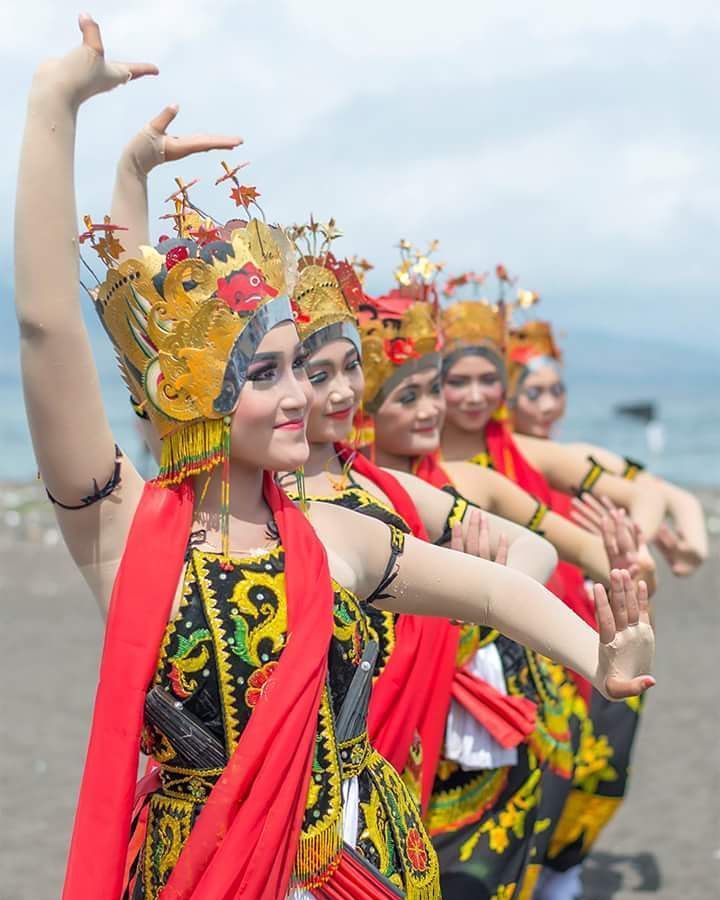 Detail Gambar Tari Gandrung Banyuwangi Nomer 27