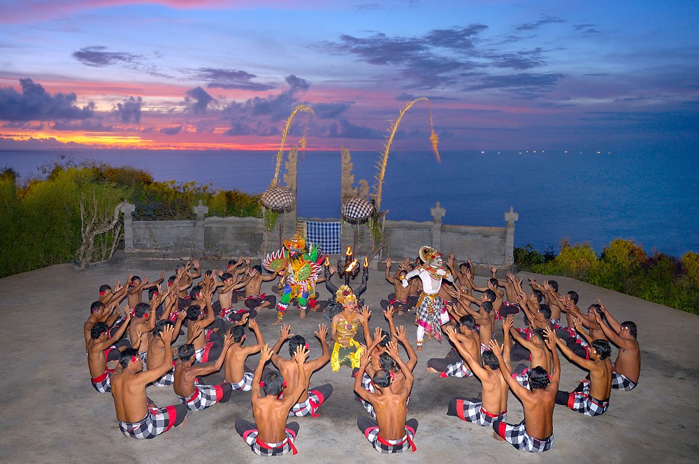 Gambar Tari Kecak Dari Bali - KibrisPDR