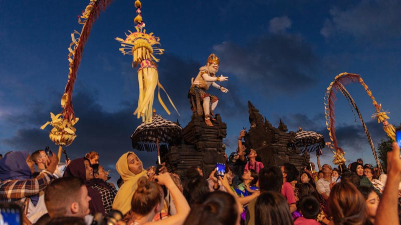 Detail Gambar Tari Kecak Dari Bali Nomer 39