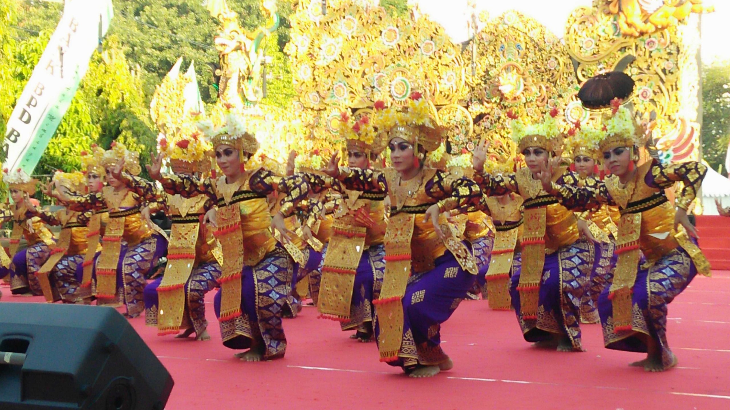 Detail Gambar Tari Legong Nomer 14