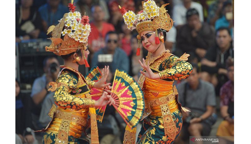 Detail Gambar Tari Legong Nomer 22