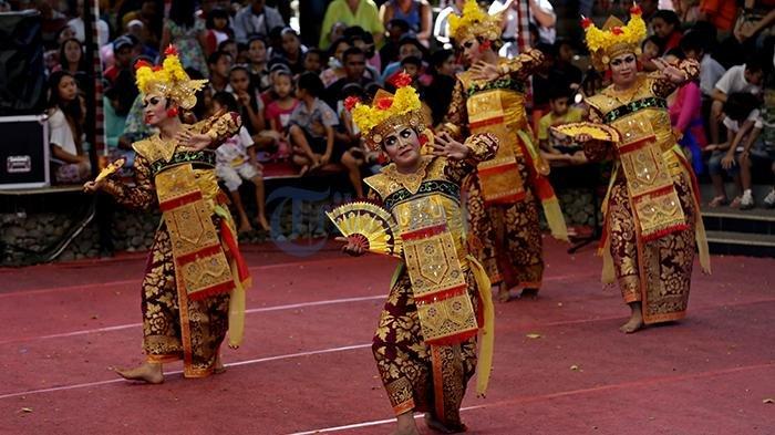 Detail Gambar Tari Legong Dari Bali Nomer 10