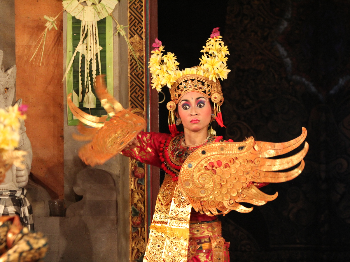 Detail Gambar Tari Legong Dari Bali Nomer 23