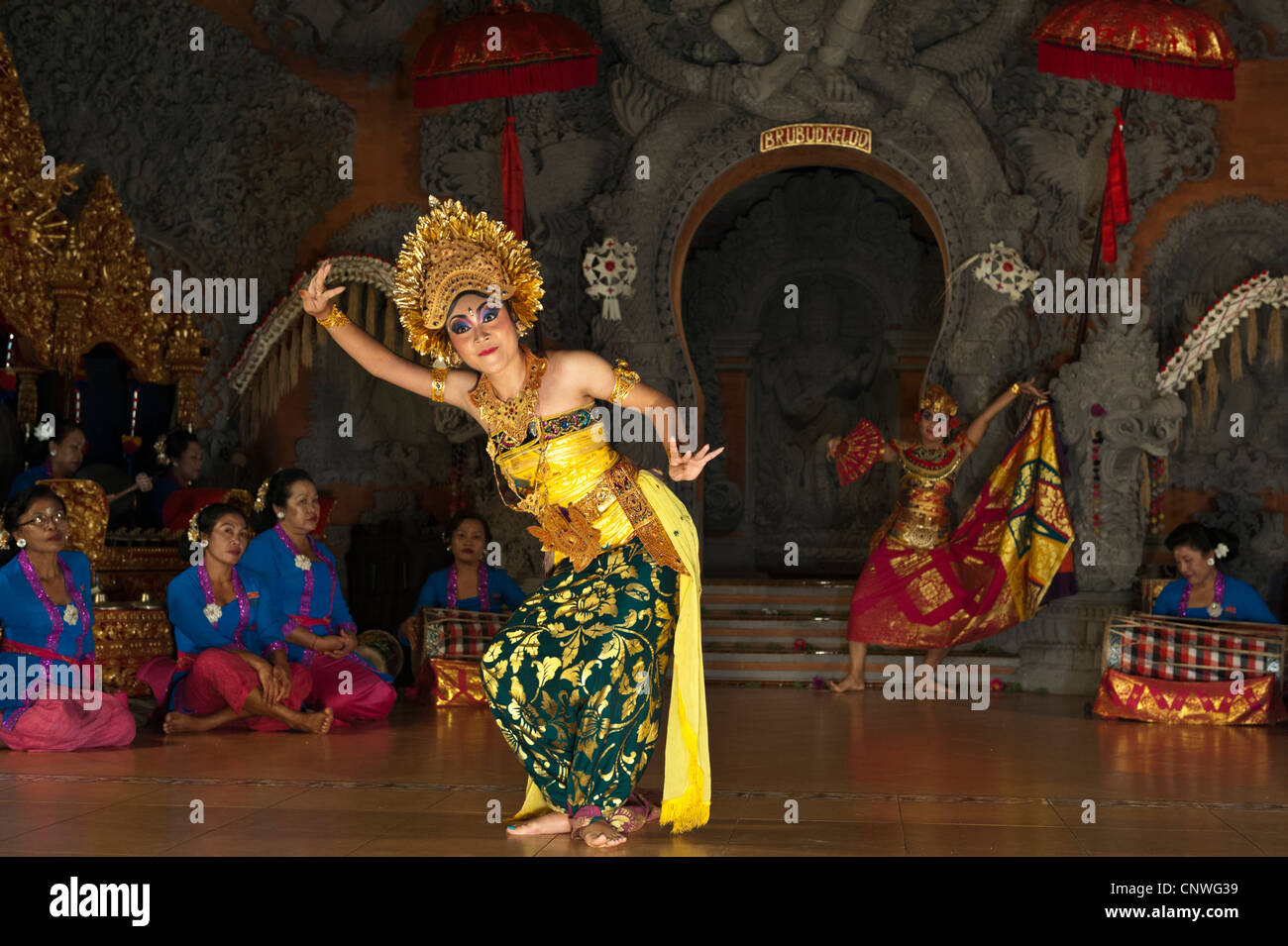 Detail Gambar Tari Legong Dari Bali Nomer 24
