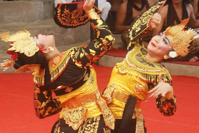 Detail Gambar Tari Legong Dari Bali Nomer 44