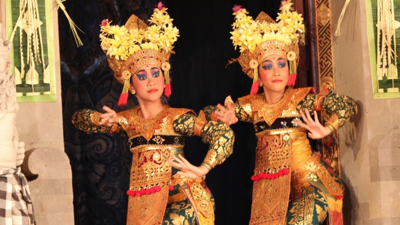 Detail Gambar Tari Legong Dari Bali Nomer 45