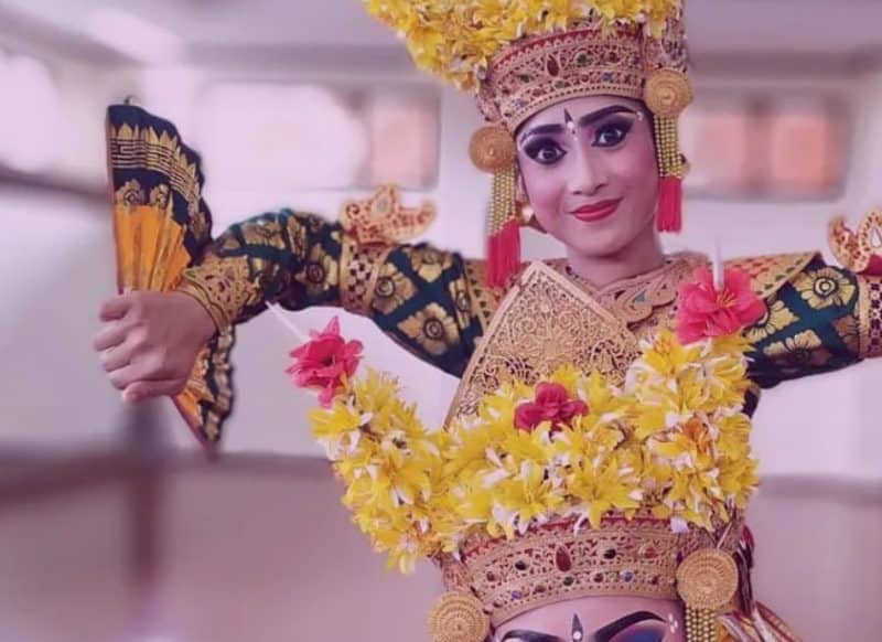 Detail Gambar Tari Legong Dari Bali Nomer 46