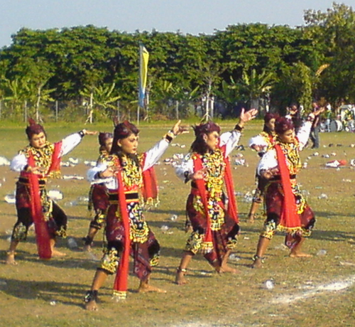 Detail Gambar Tari Remong Jawa Timur Nomer 7