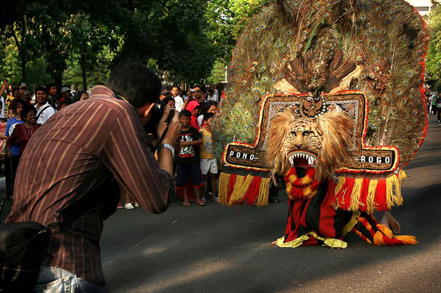 Detail Gambar Tari Reog Ponogoro Nomer 18