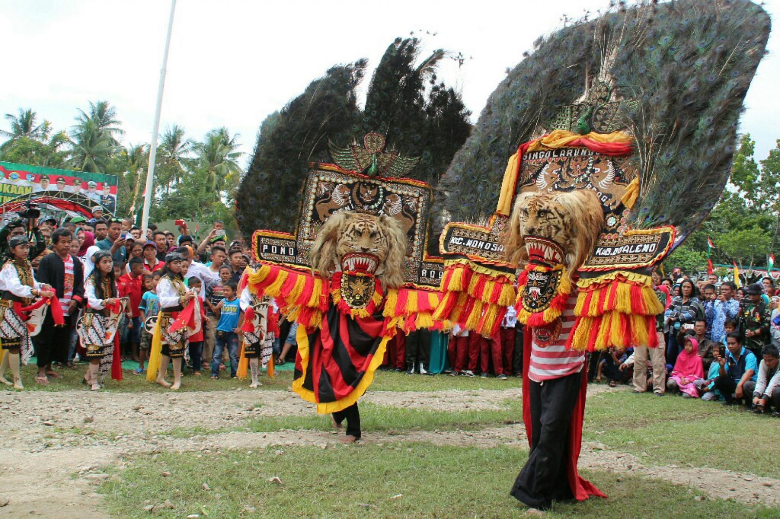 Detail Gambar Tari Reog Ponogoro Nomer 36