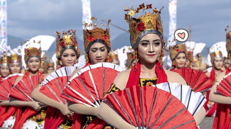 Detail Gambar Tari Tradisional Jawa Timur Nomer 3