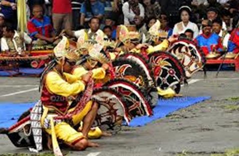 Detail Gambar Tari Tradisional Kuda Lumping Nomer 22