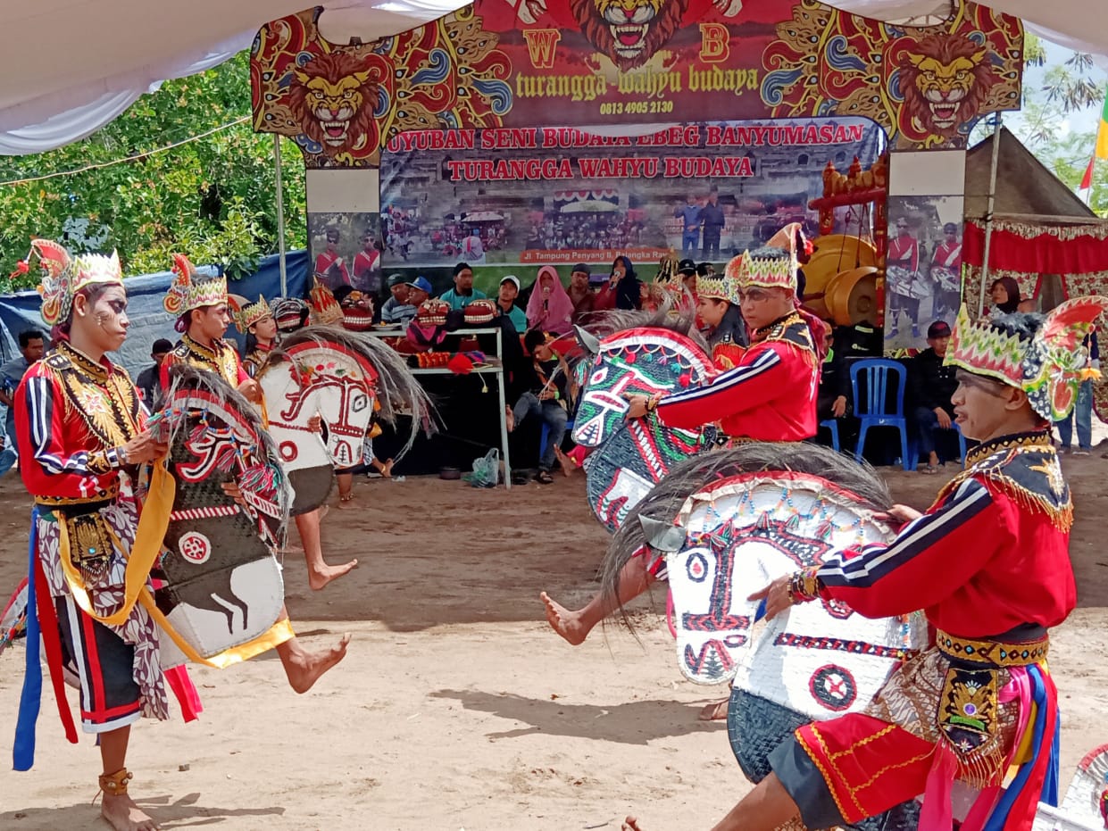 Detail Gambar Tari Tradisional Kuda Lumping Nomer 46