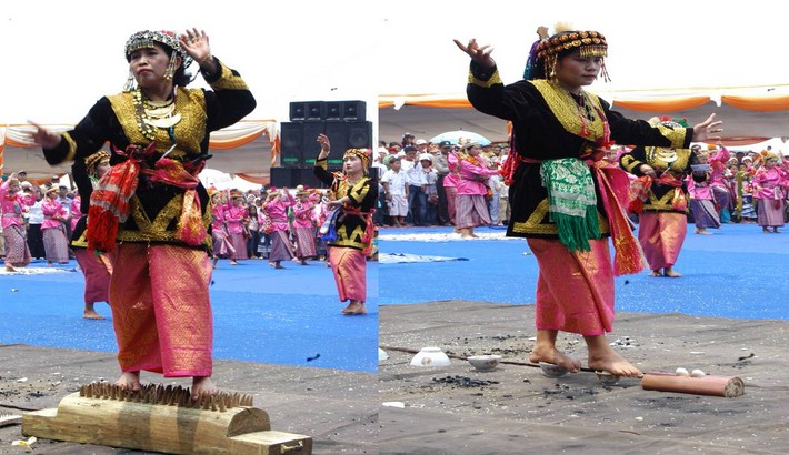 Detail Gambar Tarian Adat Khas Daerah Jambi Tari Sekapur Sirih Nomer 37