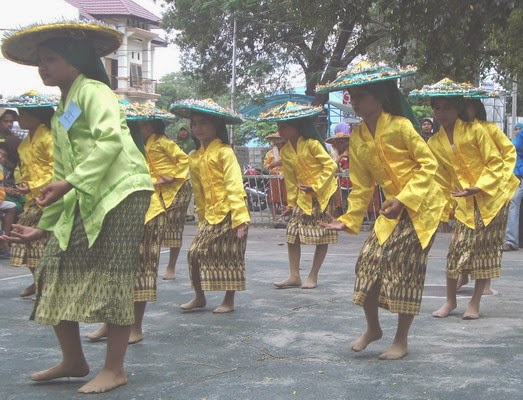 Detail Gambar Tarian Daerah Tari Toromio Nomer 29