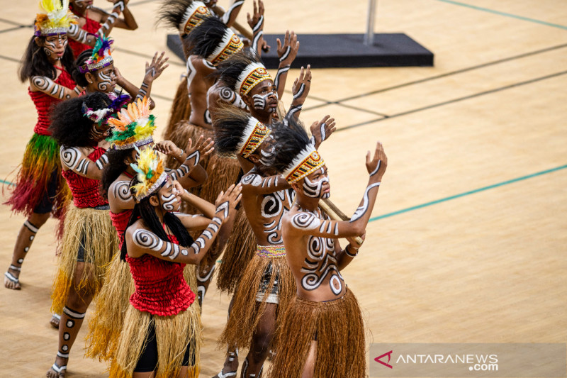 Detail Gambar Tarian Dari Papua Nomer 14