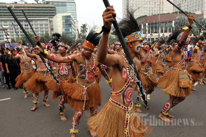 Detail Gambar Tarian Dari Papua Nomer 33