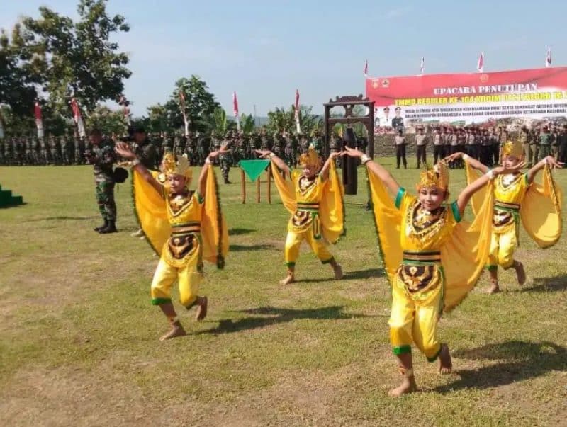 Detail Gambar Tarian Garuda Nusantara Nomer 5