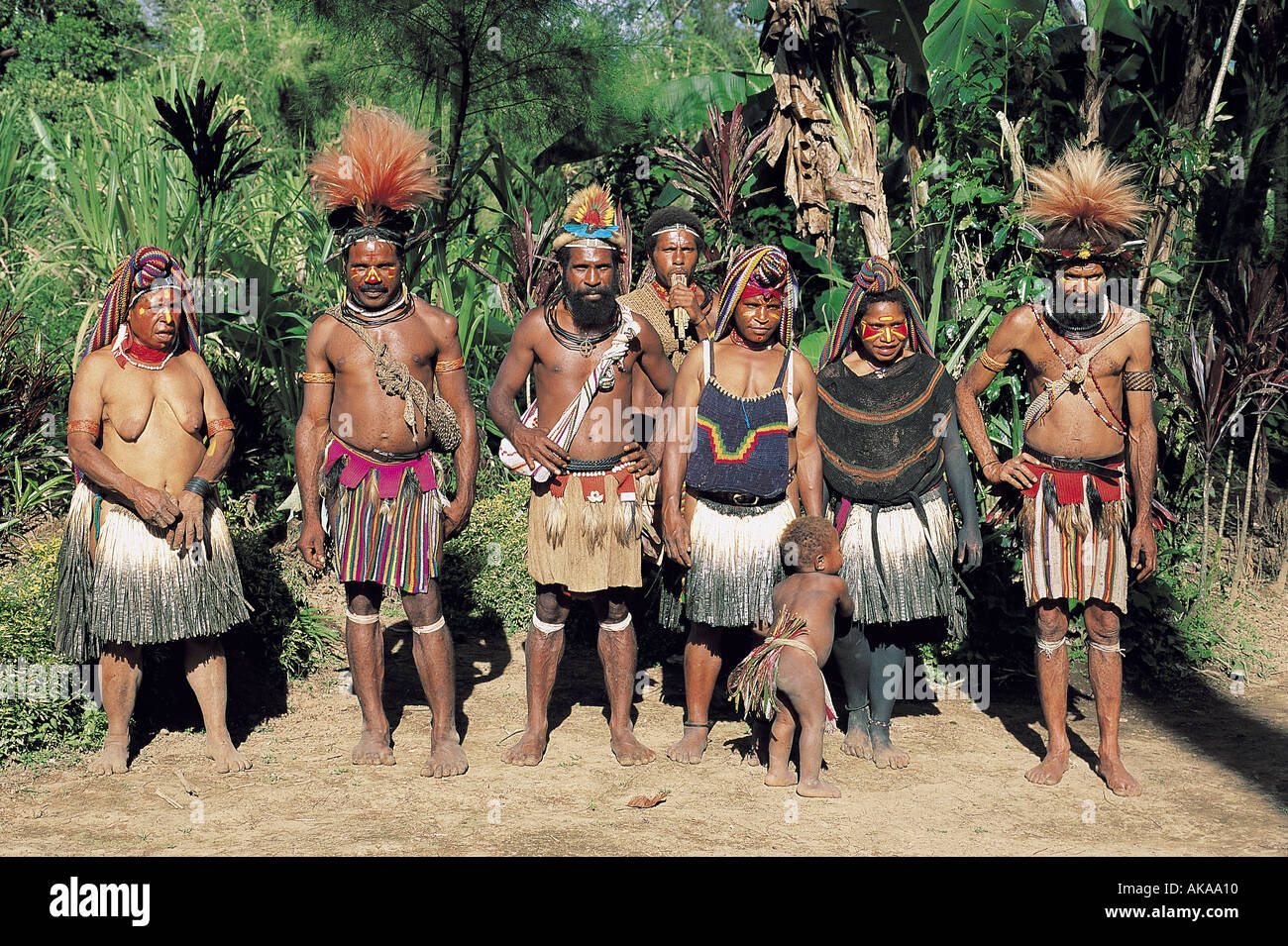Detail Gambar Tarian Papua Nomer 30