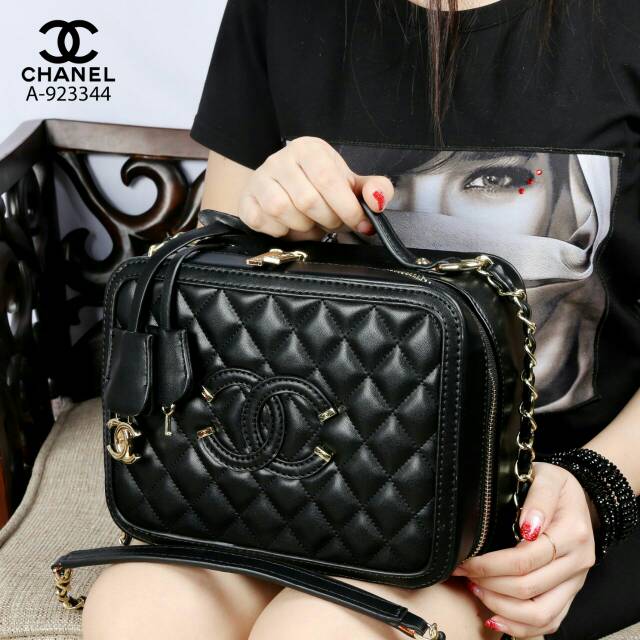 Detail Gambar Tas Chanel Asli Nomer 19