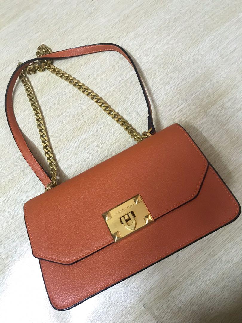 Detail Gambar Tas Charles And Keith Nomer 36