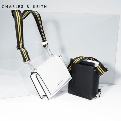 Detail Gambar Tas Charles And Keith Nomer 5