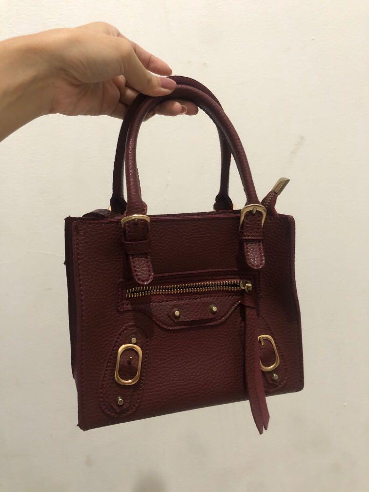 Detail Gambar Tas Maroon Nomer 46