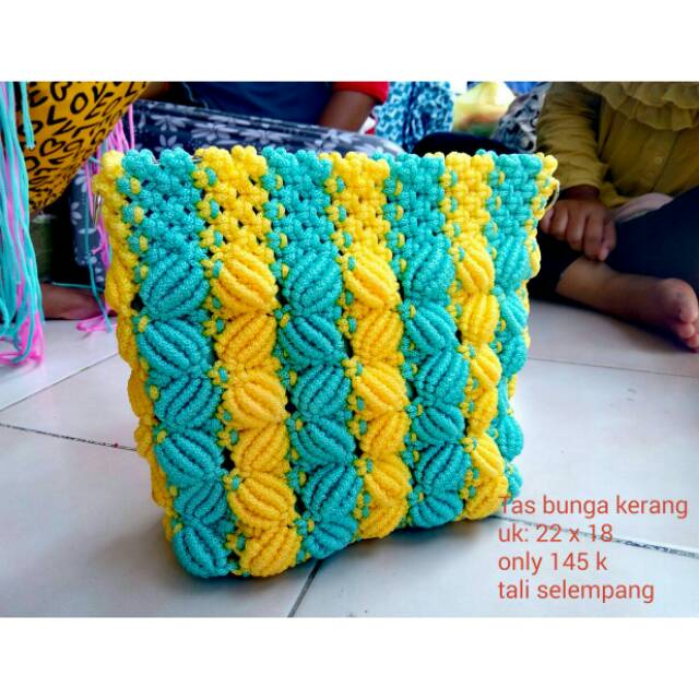 Detail Gambar Tas Tali Kur Motif Bunga Nomer 35