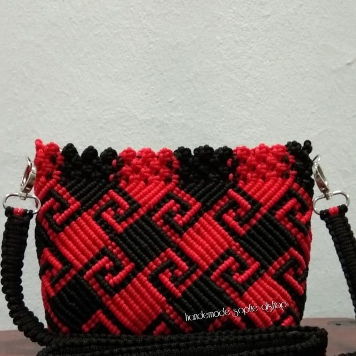 Detail Gambar Tas Tali Kur Motif Dayak Nomer 16