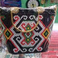 Detail Gambar Tas Tali Kur Motif Dayak Nomer 33