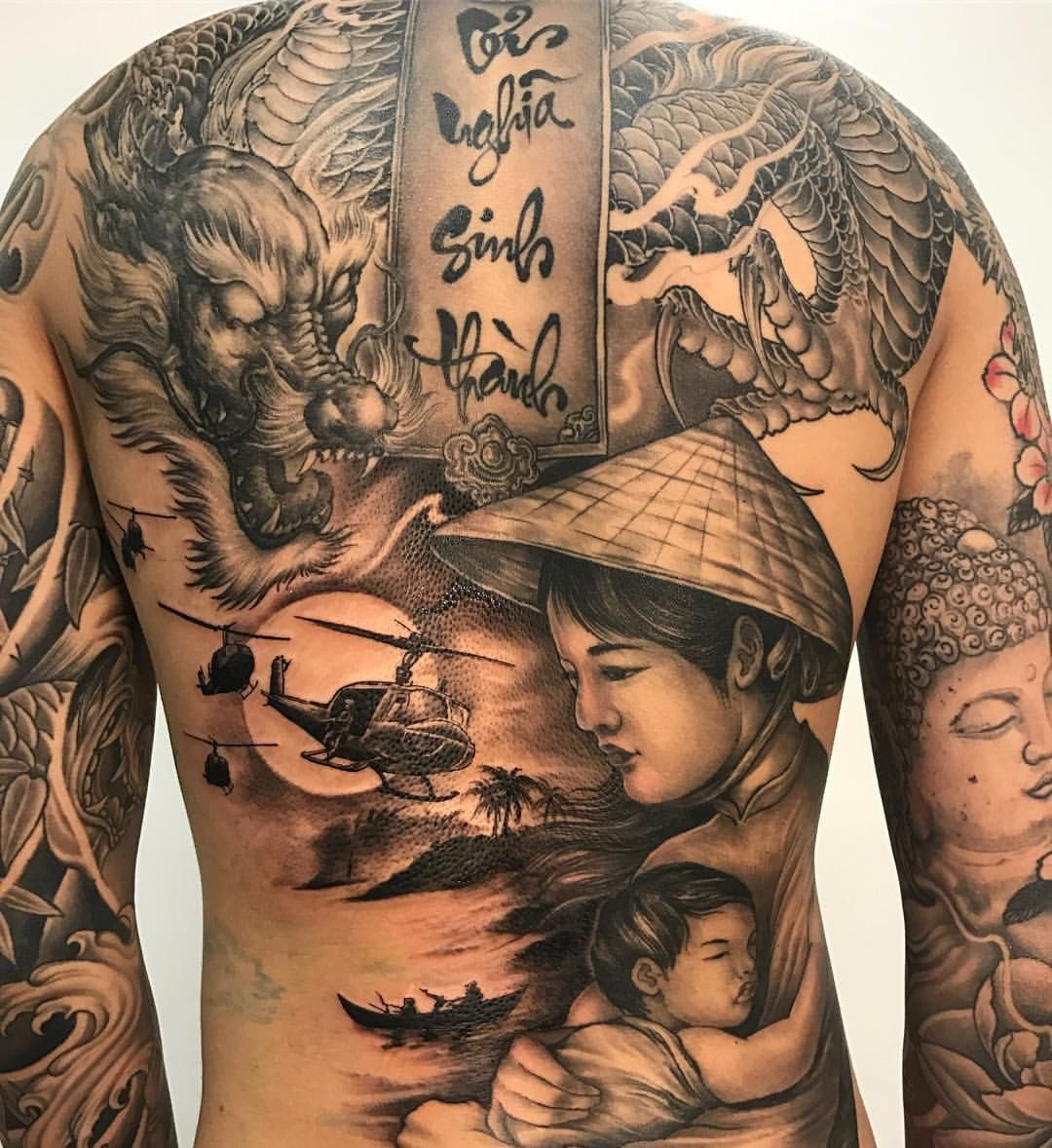 Detail Gambar Tato Di Belakang Keren Nomer 5