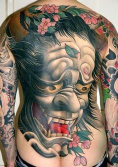 Detail Gambar Tato Di Punggung Keren Nomer 38