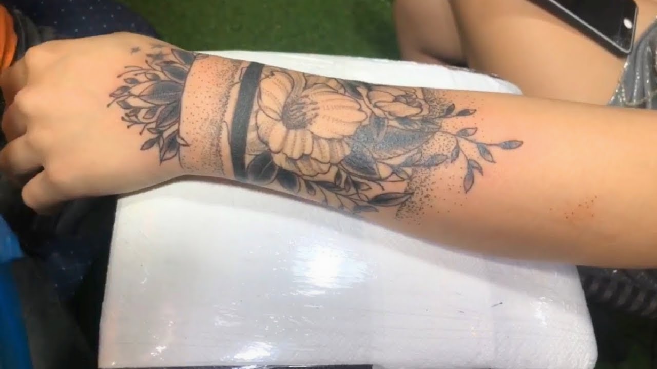 Detail Gambar Tato Keren Di Tangan Bunga Nomer 5