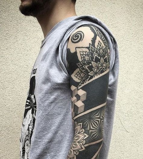 Detail Gambar Tato Keren Di Tangan Simple Nomer 7