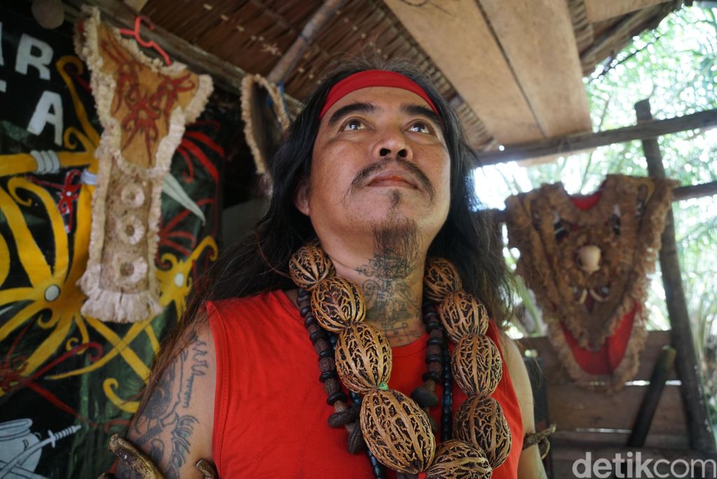 Detail Gambar Tato Suku Dayak Nomer 47