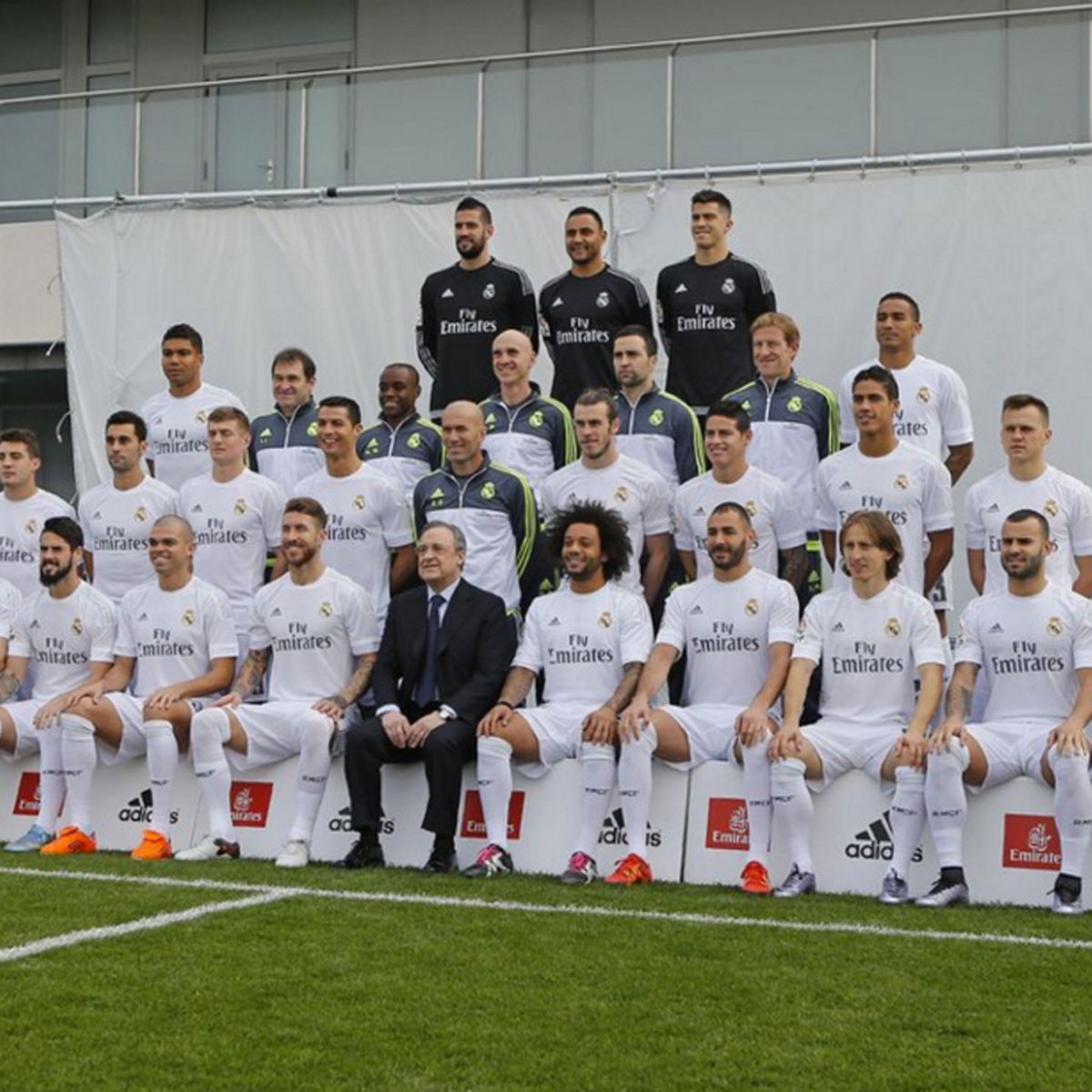 Detail Gambar Team Real Madrid Nomer 33