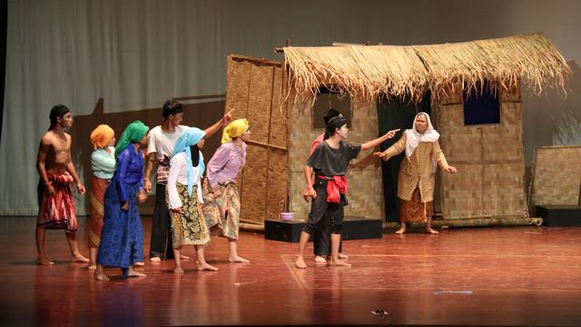 Detail Gambar Teater Tradisional Nomer 46