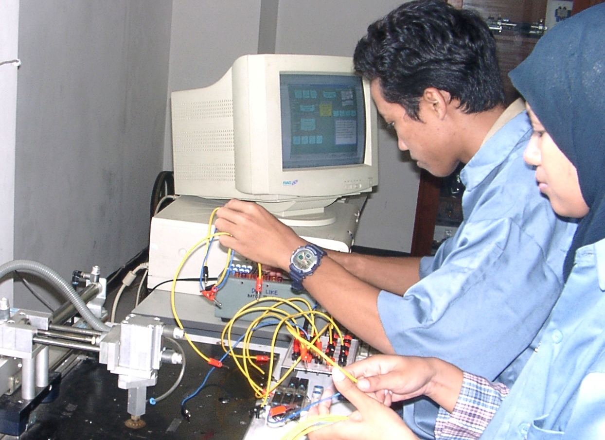 Detail Gambar Teknik Informatika Nomer 51