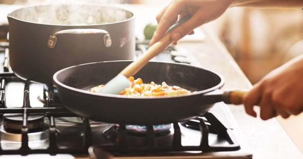 Detail Gambar Teknik Memasak Pakai Api Nomer 12