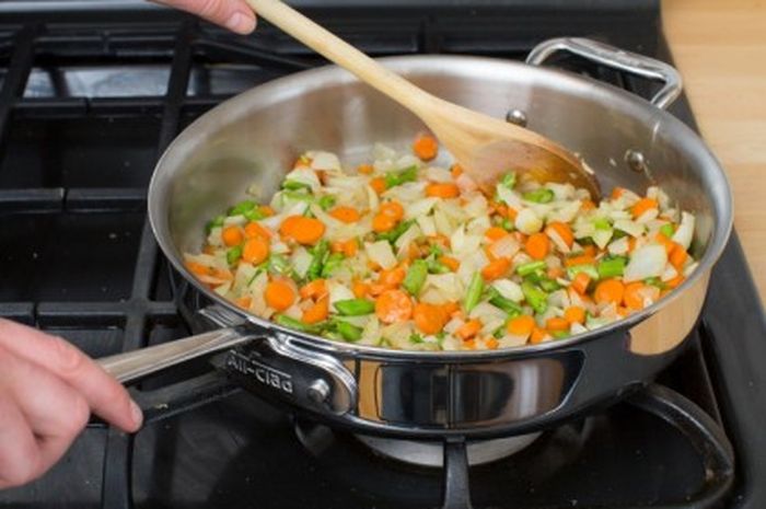Detail Gambar Teknik Memasak Pakai Api Nomer 21