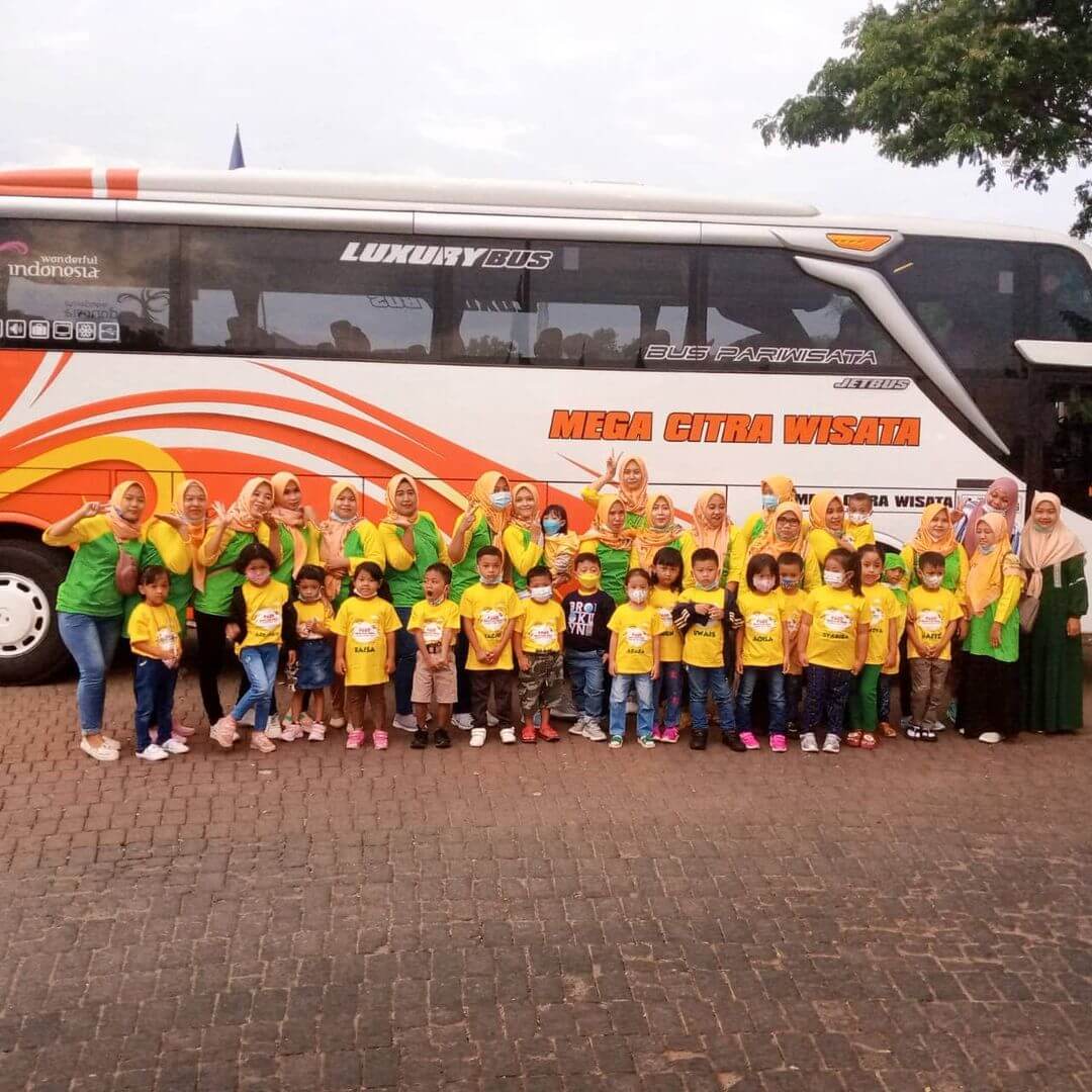 Detail Gambar Tempat Duduk Bus Pariwisata Nomer 7