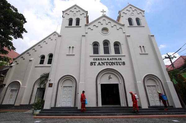 Detail Gambar Tempat Ibadah Gereja Nomer 4