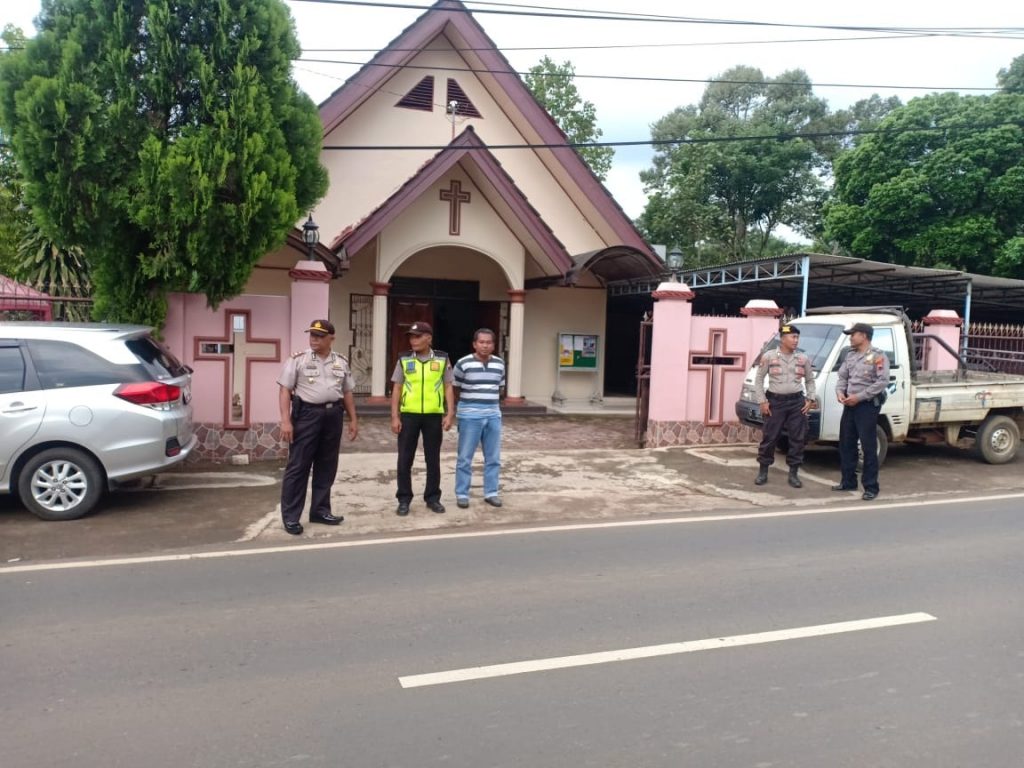 Detail Gambar Tempat Ibadah Gereja Nomer 48