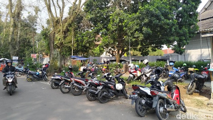 Detail Gambar Tempat Parkir Sepeda Motor Nomer 48