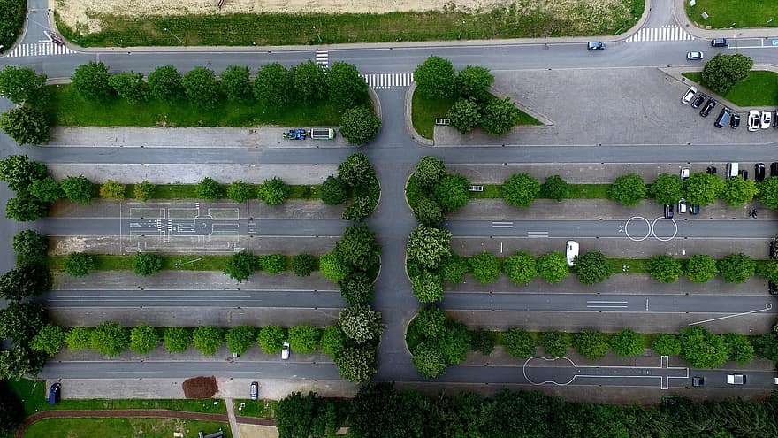 Gambar Tempat Parkir Tamppak Atas - KibrisPDR