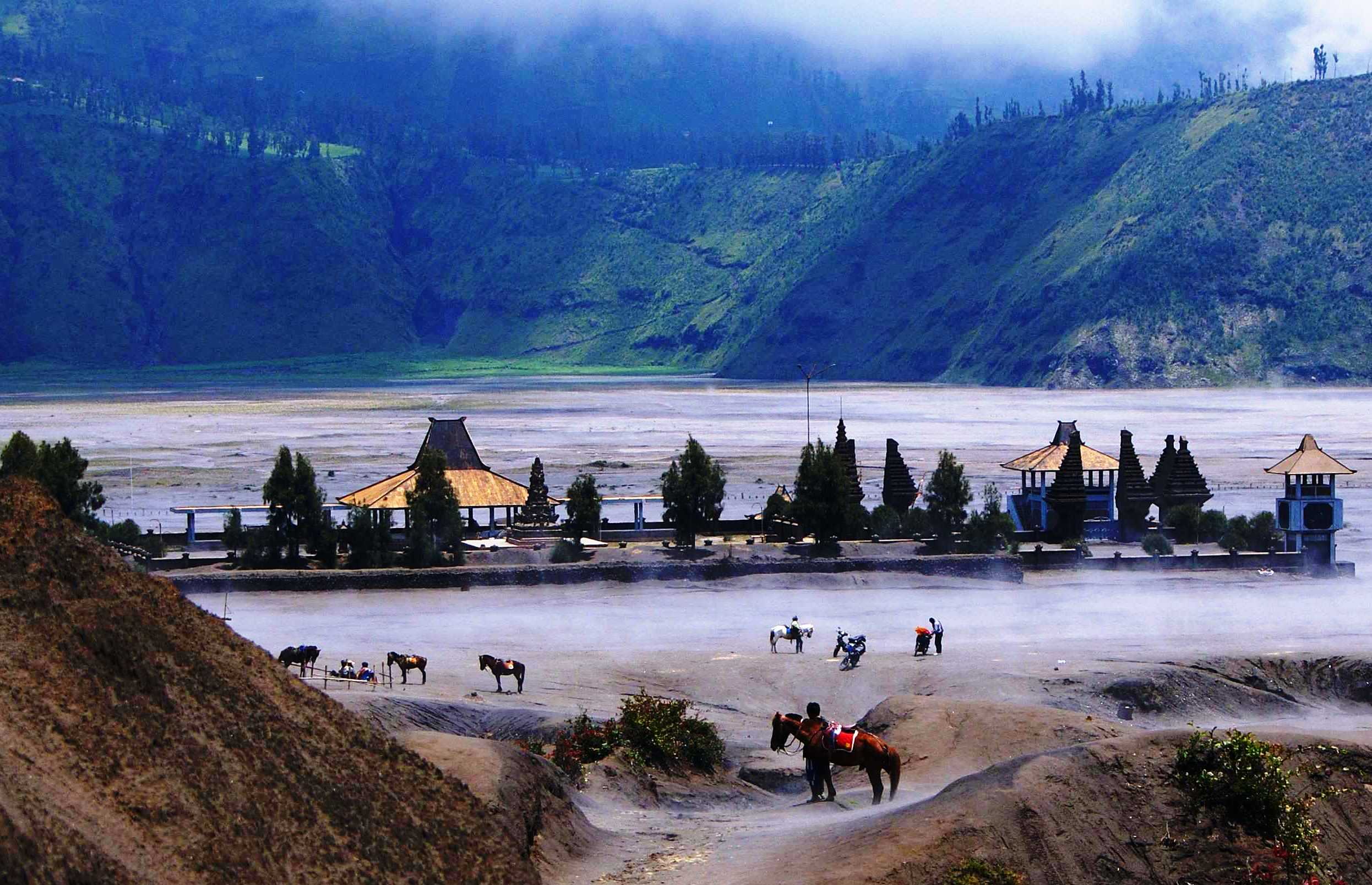 Detail Gambar Tempat Wisata Gunung Bromo Nomer 31