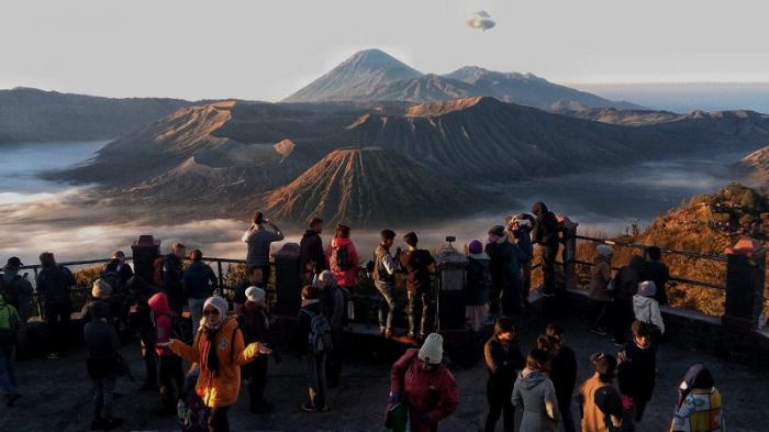 Detail Gambar Tempat Wisata Gunung Bromo Nomer 34