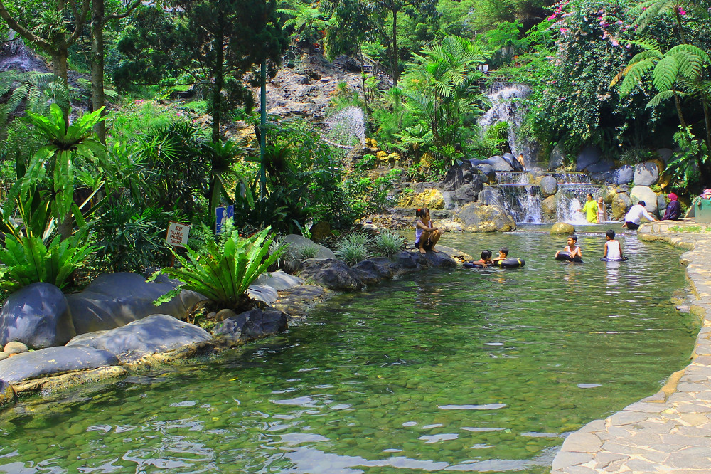 Detail Gambar Tempat Wisata Sari Ater Subang Nomer 21