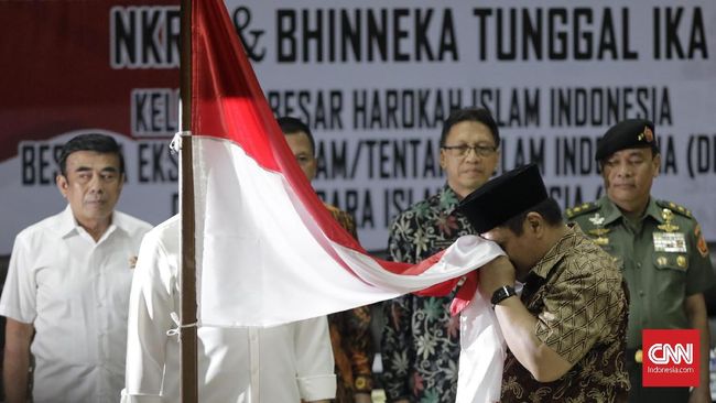 Detail Gambar Tentara Islam Indonesia Kartosuwiryo Nomer 29