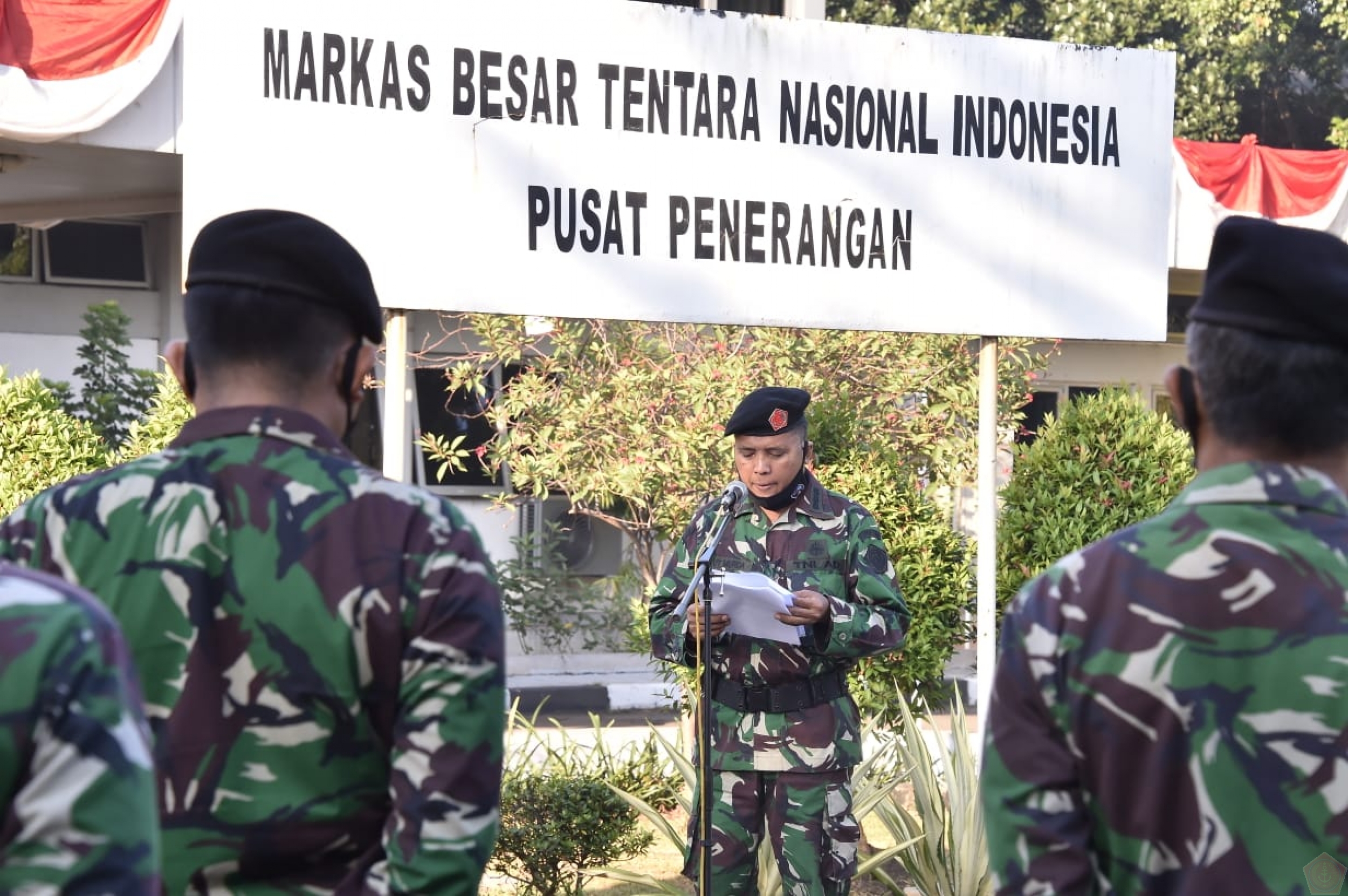 Detail Gambar Tentara Nasional Indonesia Nomer 49